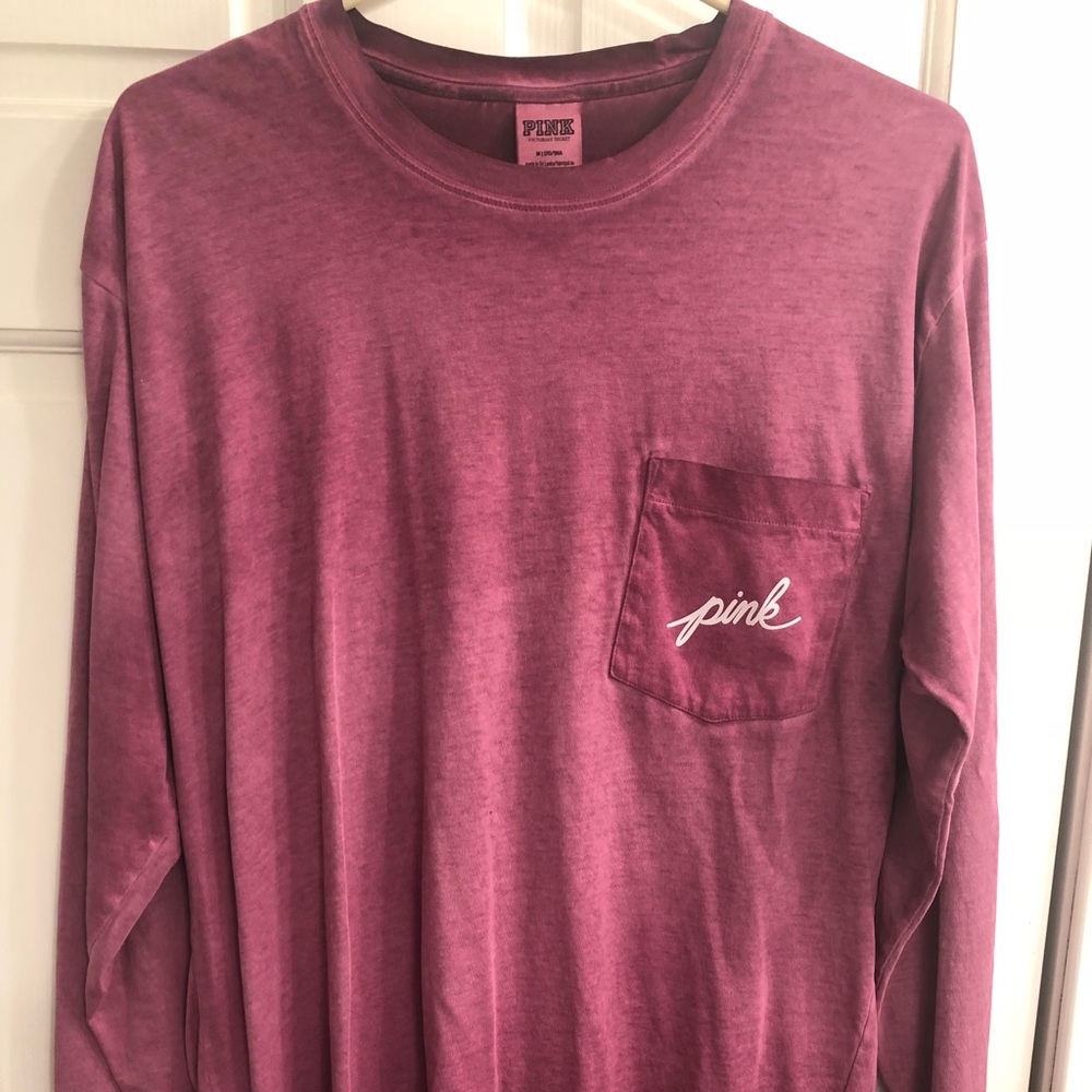 Pink T-shirt long sleeves/ never worn.